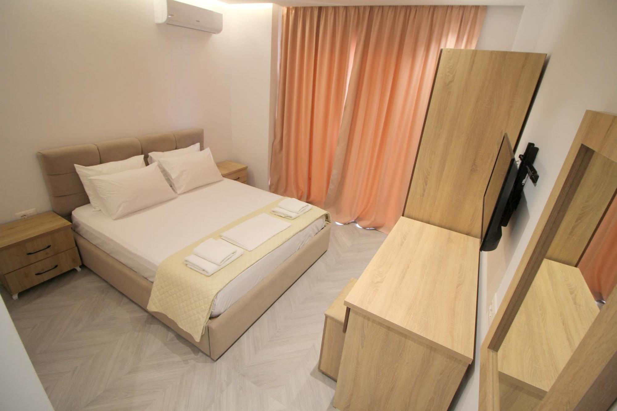 Noa Boutique Hotel Ksamil Rum bild