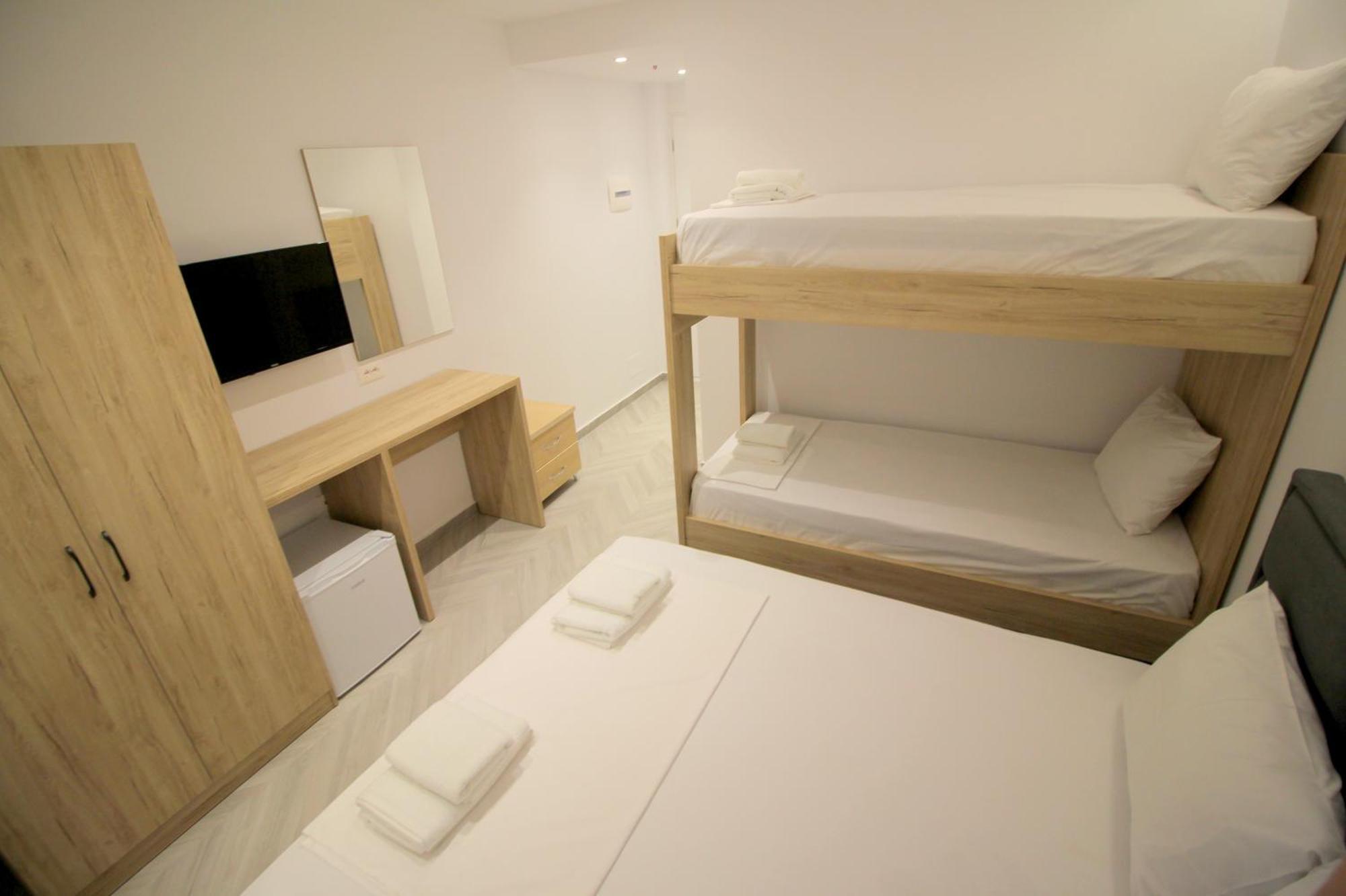 Noa Boutique Hotel Ksamil Rum bild