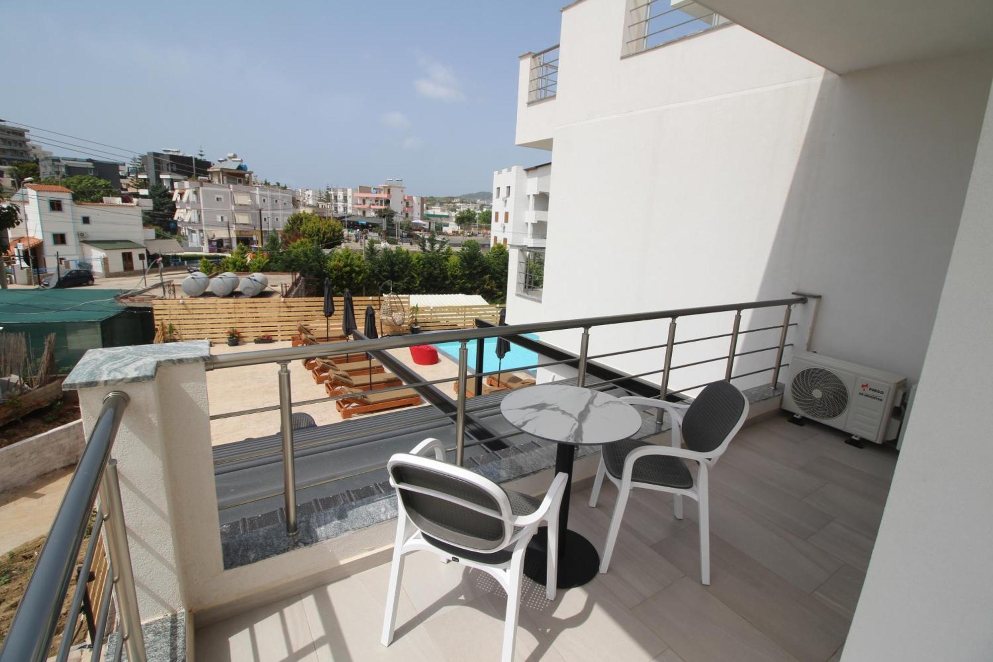Noa Boutique Hotel Ksamil Rum bild